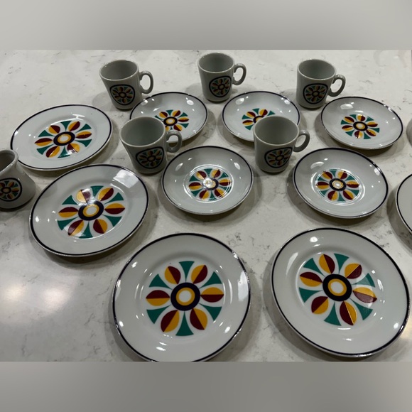 Vintage Folk Art 18 piece mini porcelain tea set, Made in Japan - Picture 4 of 11